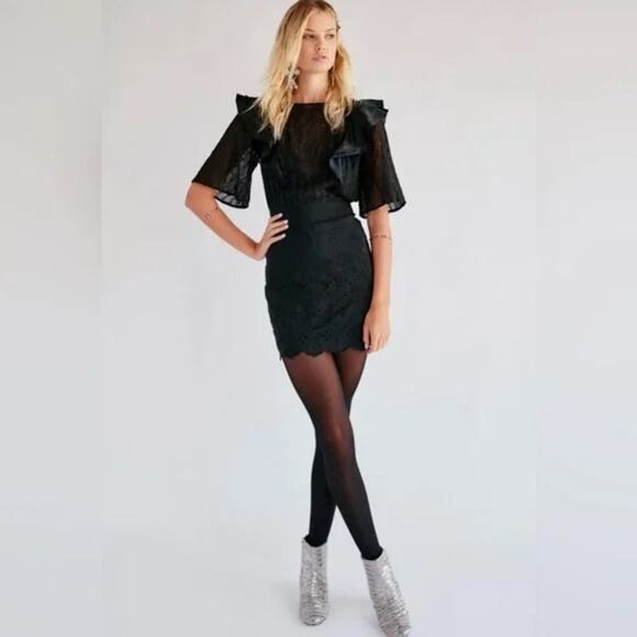 Free People Mackenzie Mini Dress - Black Eyelet + Open Back - Size 8 – NWT 🔥✨ - Picture 2 of 12